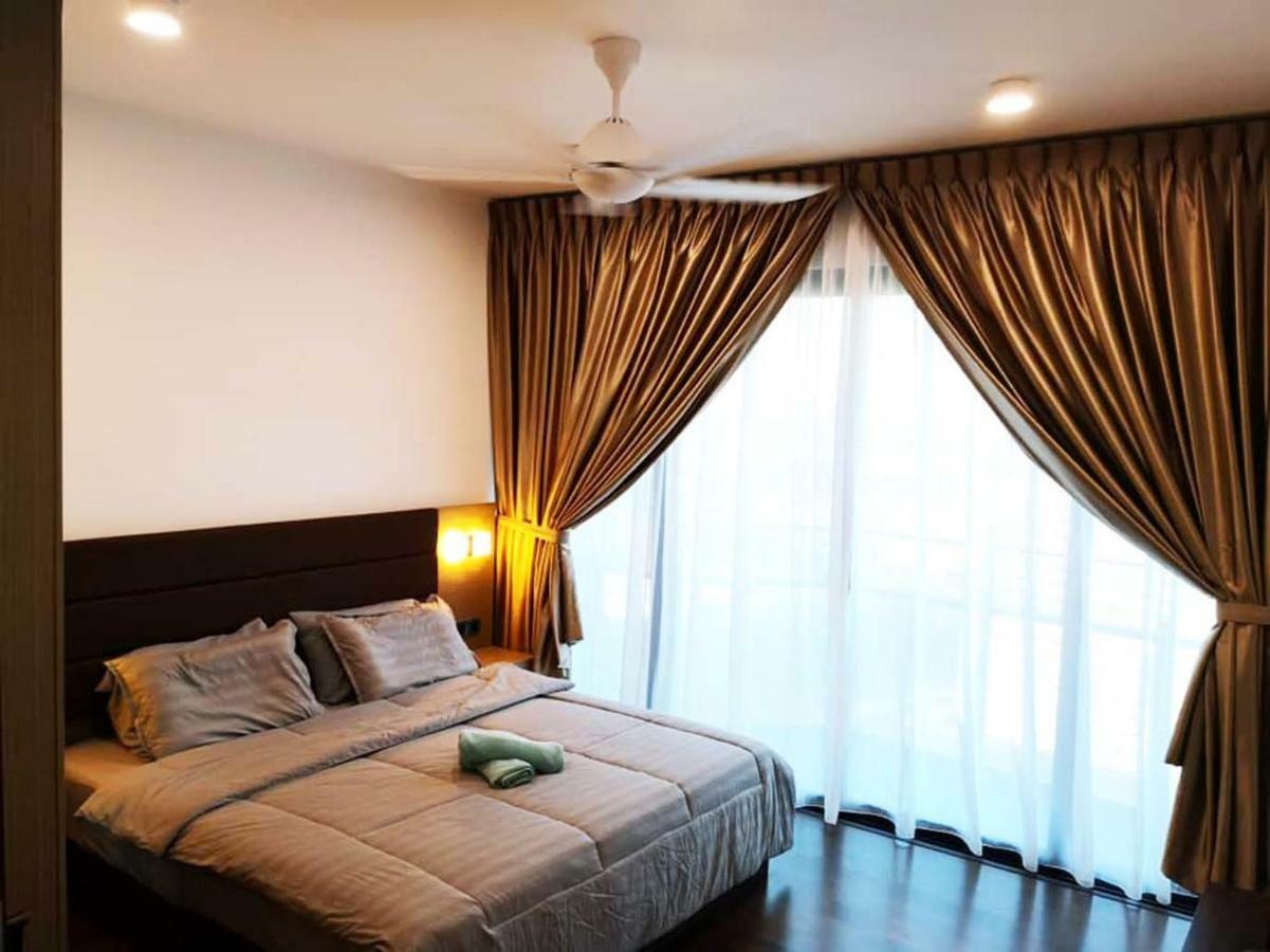 Almas Puteri Harbour Apartment Нусаджая Екстериор снимка